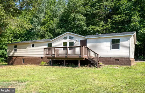 Louisa, VA 23093,185 DEANE RD