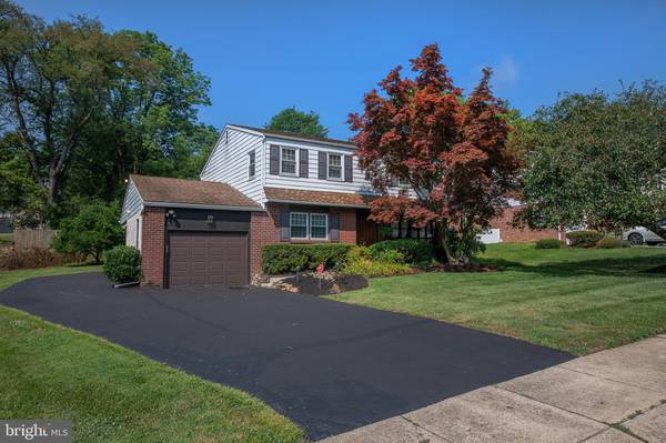 2512 SELWYN DR, Broomall, PA 19008