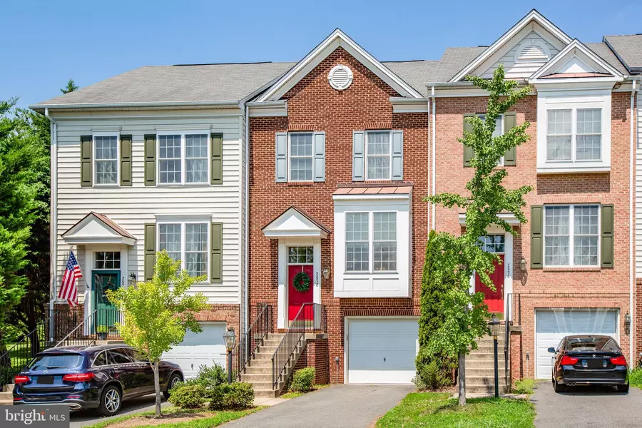 2572 OAK TREE LN, Woodbridge, VA 22191