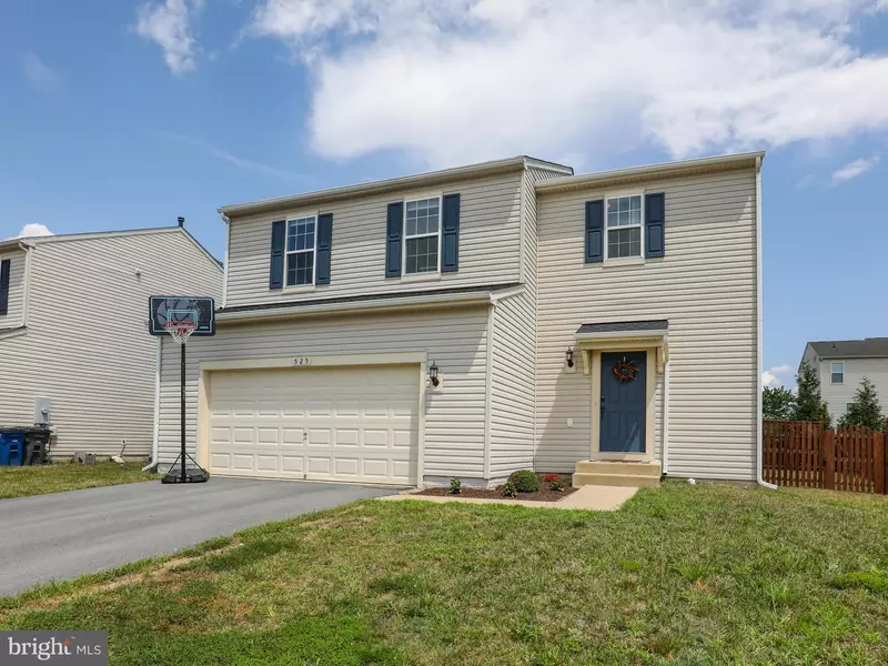 525 GARDEN GATE DR, Stephens City, VA 22655