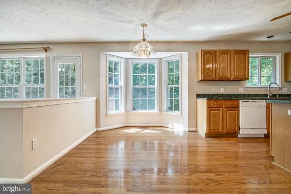 Waldorf, MD 20603,10619 KNOLLWOOD CT