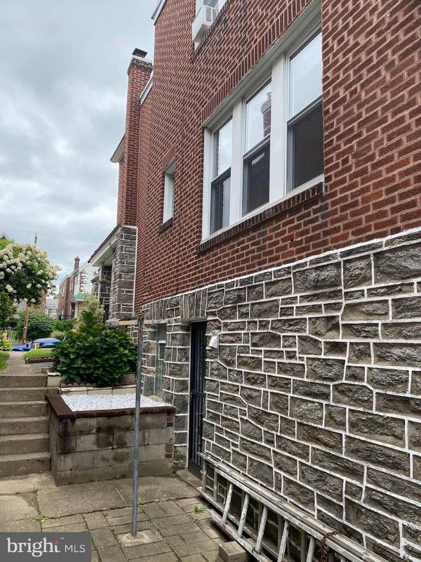 Yeadon, PA 19050,819 FERN ST