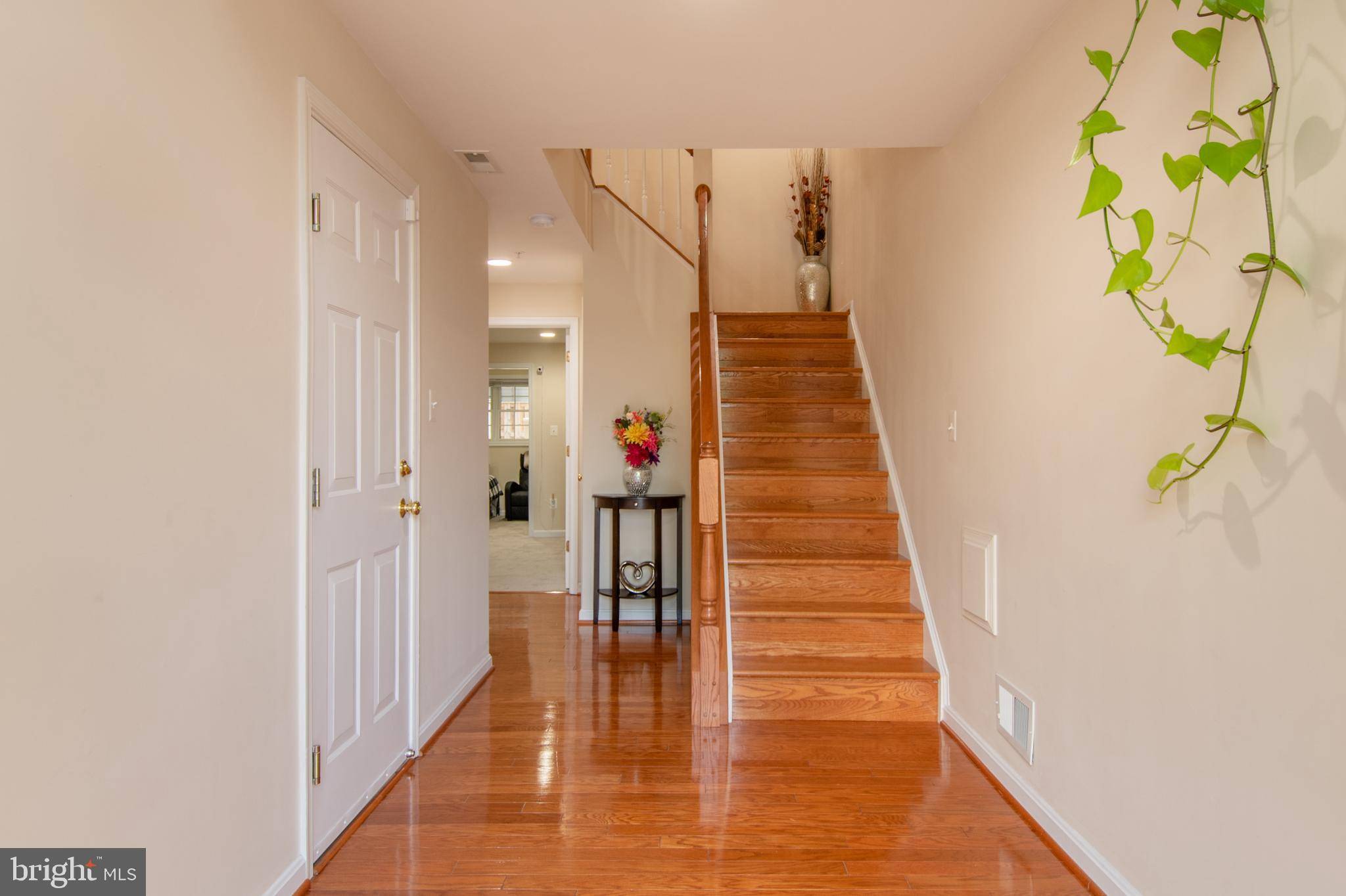 Ellicott City, MD 21043,8811 MONTJOY PL