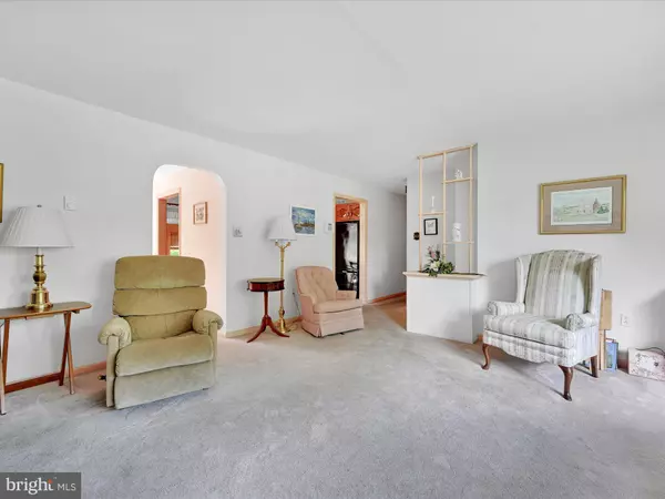 Reading, PA 19607,602 SUMMIT AV