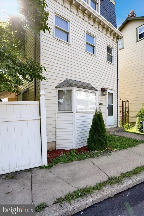 2804 KUTZTOWN RD, Reading, PA 19605