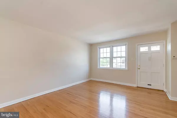 Philadelphia, PA 19128,469 KINGSLEY ST