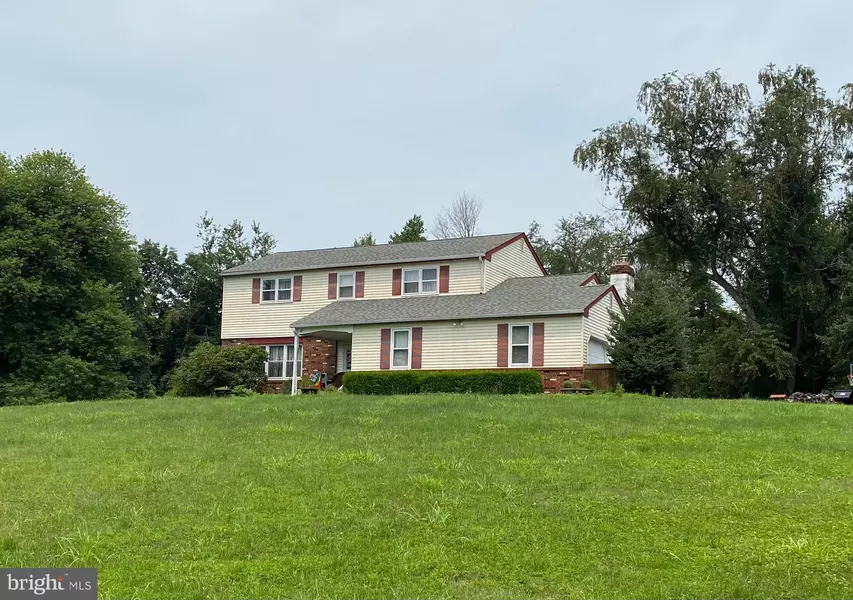 34 HOUK RD, Doylestown, PA 18901