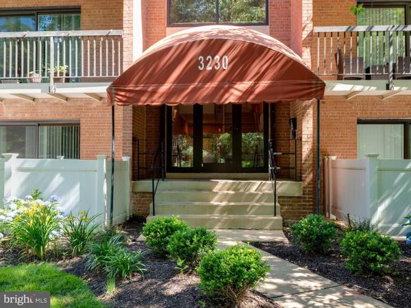 3230 S 28TH ST #301, Alexandria, VA 22302