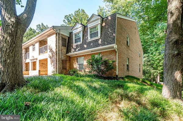 5916 COVE LANDING RD #204, Burke, VA 22015