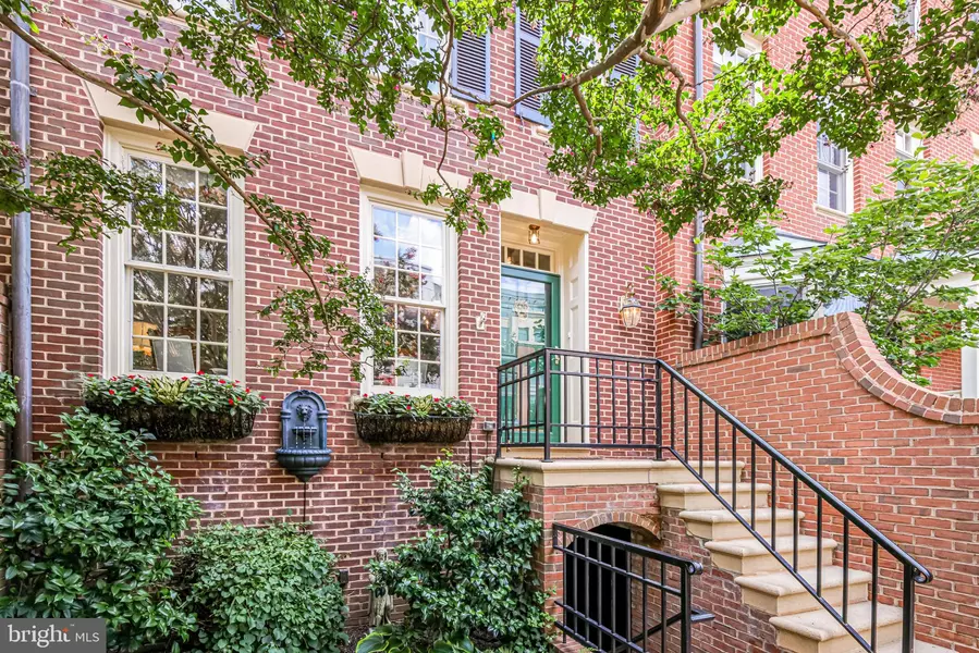 52 WOLFE ST, Alexandria, VA 22314