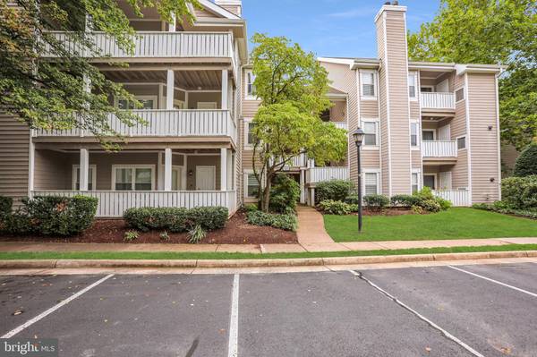 14317 CLIMBING ROSE WAY #304, Centreville, VA 20121