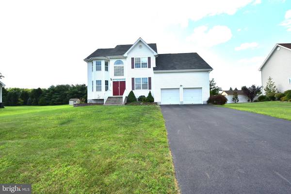 212 ECLIPSE DR, Bordentown, NJ 08505