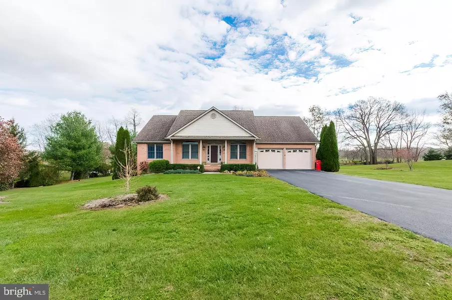 482 NATHANIEL DR, Martinsburg, WV 25403