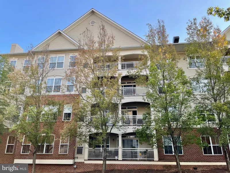 5120 DONOVAN DR #408, Alexandria, VA 22304