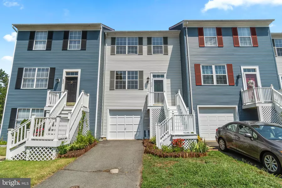 552 RADFORD TER NE, Leesburg, VA 20176