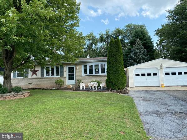 98 HOLLY DR, Collegeville, PA 19426