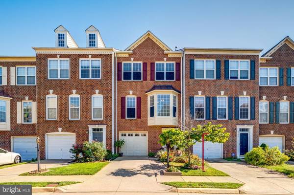 6389 HAWK VIEW LN, Alexandria, VA 22312