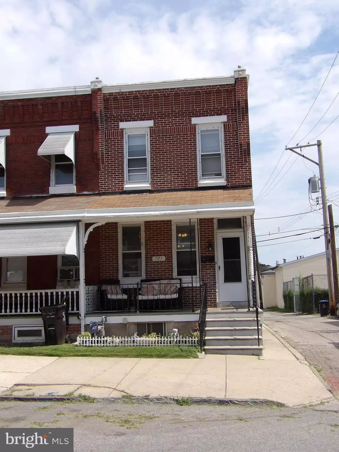 Norristown, PA 19401,709 W OAK ST