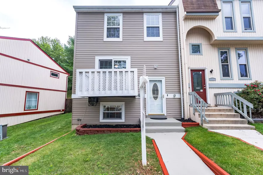 25715 VALLEY PARK TER #C-8, Damascus, MD 20872