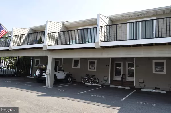 223 COUNTRY CLUB DR #204, Rehoboth Beach, DE 19971