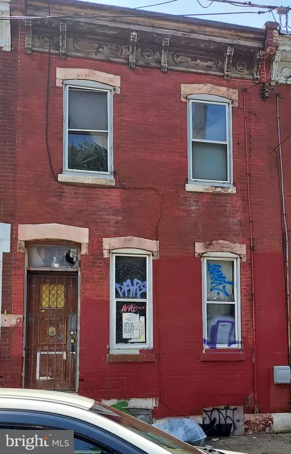 636 INDIANA, Philadelphia, PA 19133