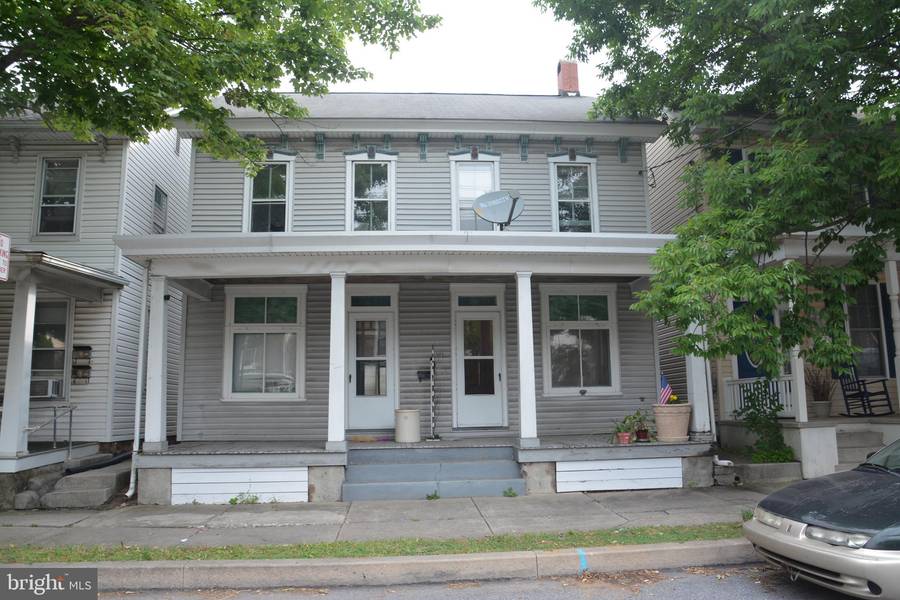 527 MAIN ST, Denver, PA 17517