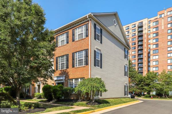 2321 HUNTINGTON STATION CT, Alexandria, VA 22303