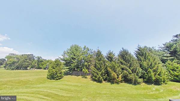 Mount Joy, PA 17552,325 DEERFIELD DR