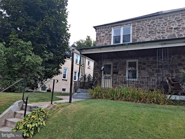 911 W JAMES ST, Norristown, PA 19401