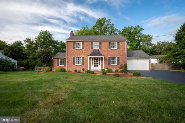 2006 FAIRFIELD DR, Wilmington, DE 19810