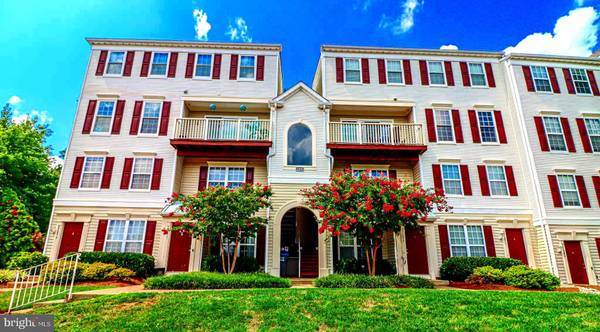 21895 ELKINS TERRACE #302, Sterling, VA 20166