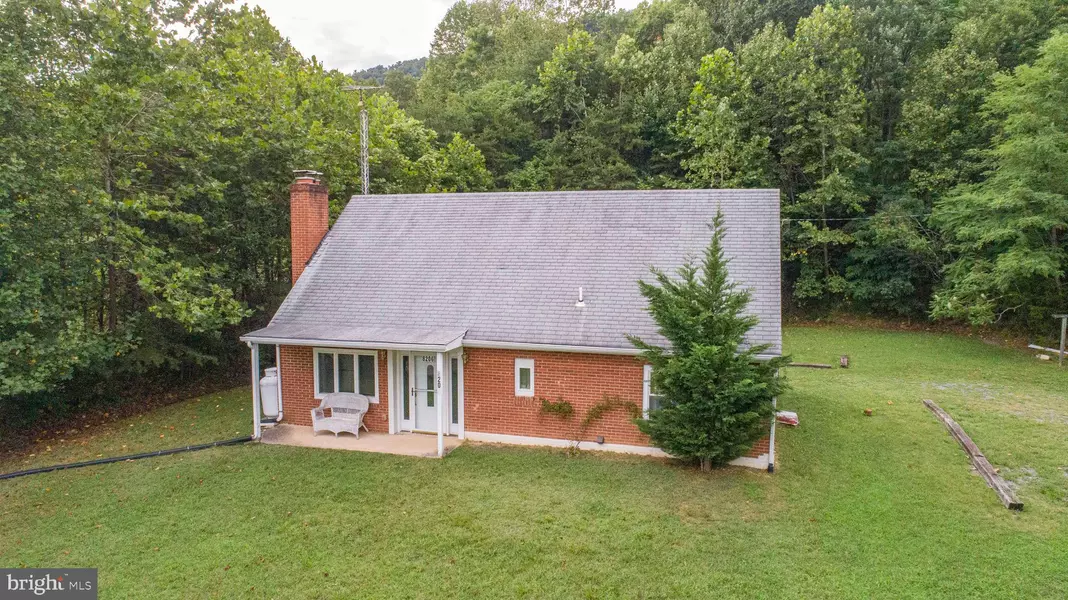 8206 US HIGHWAY 211 W, Luray, VA 22835