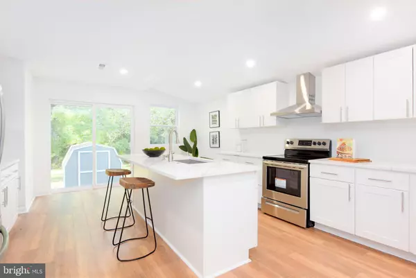 Upper Marlboro, MD 20774,9018 CHERRY LN S