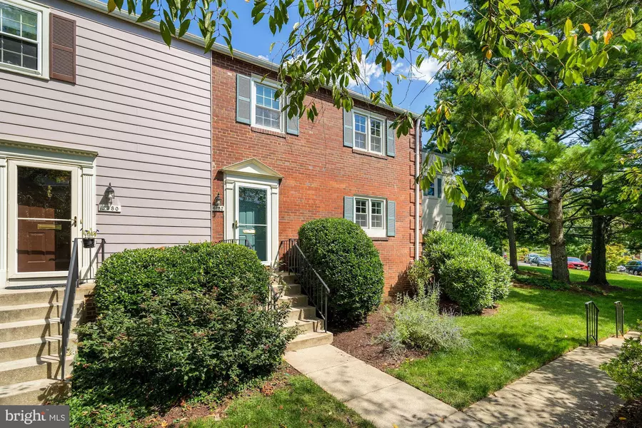 6682 HILLANDALE RD #33, Chevy Chase, MD 20815