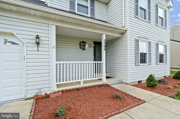 Waldorf, MD 20603,5204 LAMPREY CT