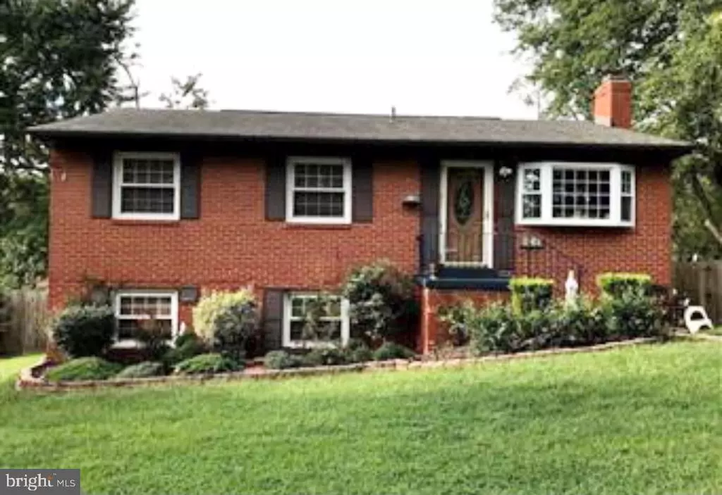 Woodbridge, VA 22193,4208 HOLIDAY CT