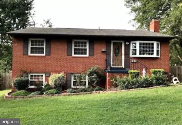 4208 HOLIDAY CT, Woodbridge, VA 22193