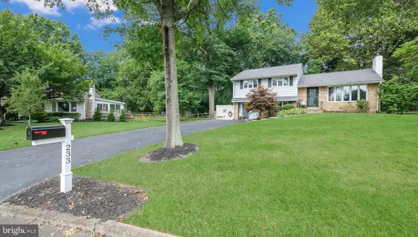 Chalfont, PA 18914,233 FORREST DR