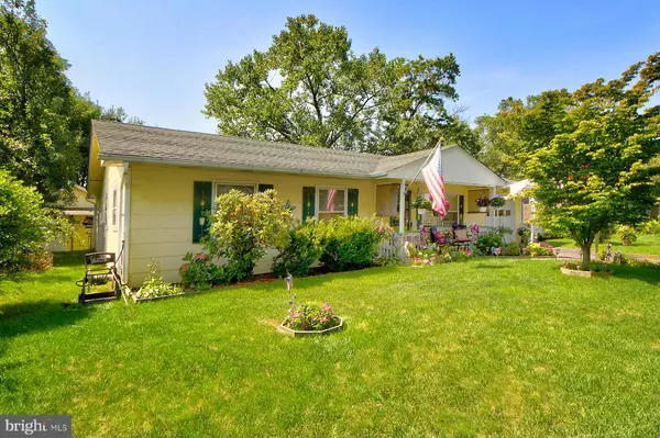 413 LAWRENCE DR, Lanoka Harbor, NJ 08734