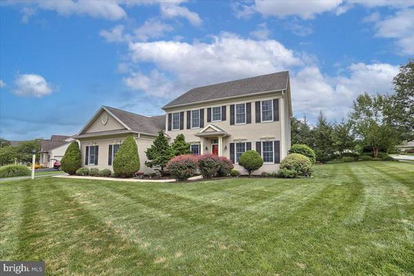 2215 PACKARD CIR, Hummelstown, PA 17036