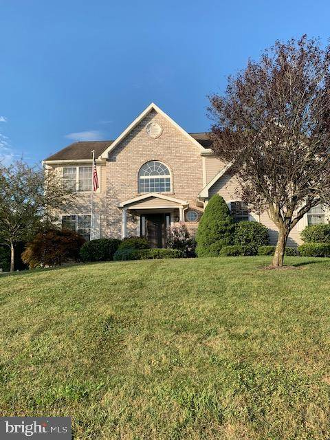 603 FARMINGDALE DR, Douglassville, PA 19518