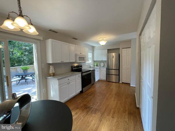 Oakton, VA 22124,9971 CAPPERTON DR