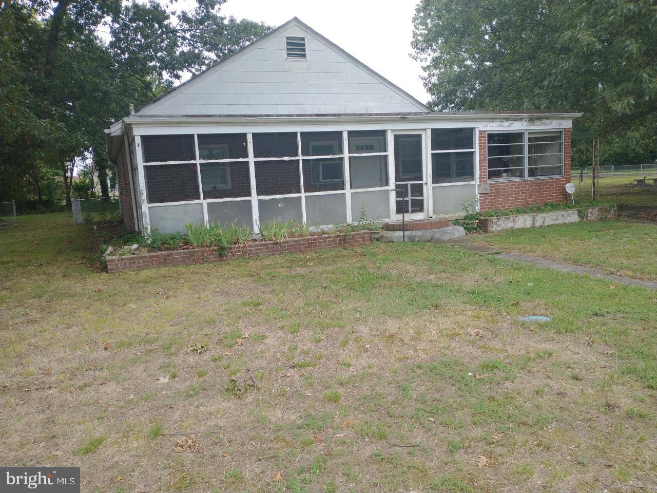 220 3RD ST, Colonial Beach, VA 22443