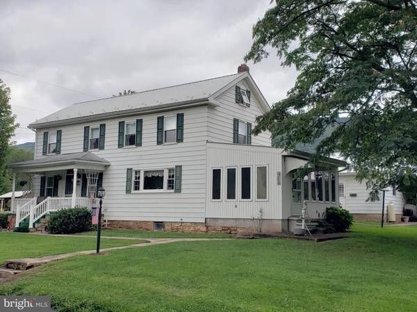 16 MAPLE RD, Mifflintown, PA 17059