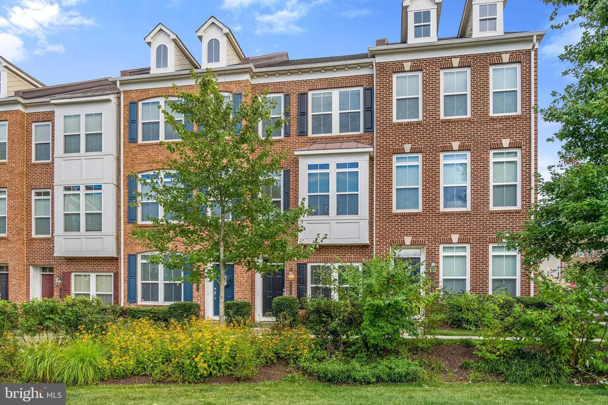 Fairfax, VA 22031,9483 CANONBURY SQ