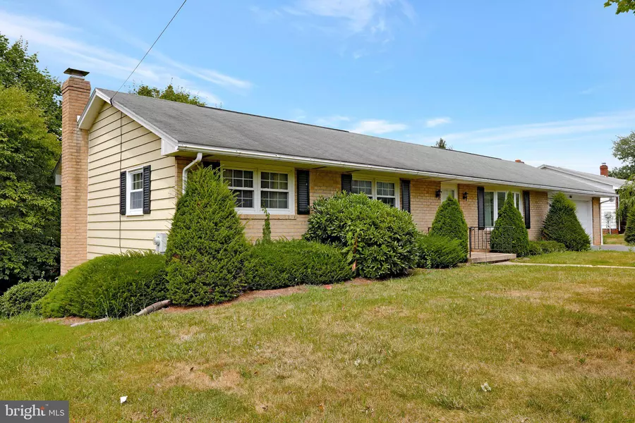 12059 OLD FORGE RD, Waynesboro, PA 17268