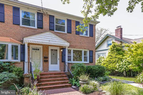 2 FORREST ST #B, Alexandria, VA 22305