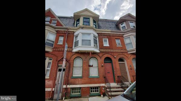 318 E KING ST, York, PA 17403