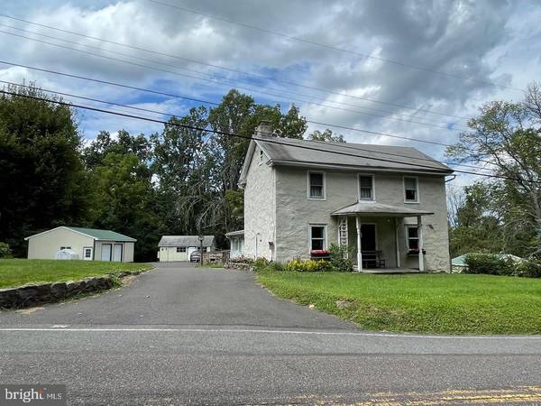 517 NEIFFER RD, Schwenksville, PA 19473