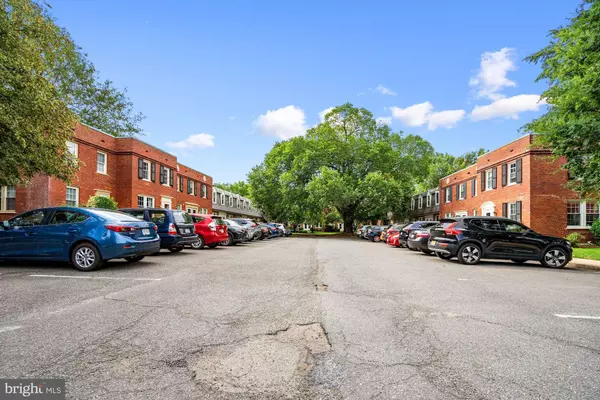 Arlington, VA 22204,2700 16TH ST S #654